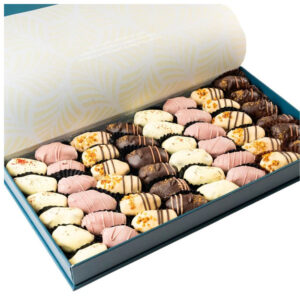 A large open luxury Bayara Big Coated-Dates Gift-Box